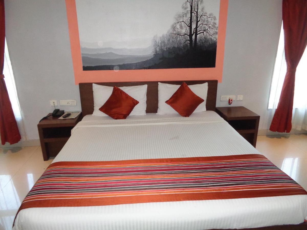 Orbit Hotel - Bagdogra エクステリア 写真