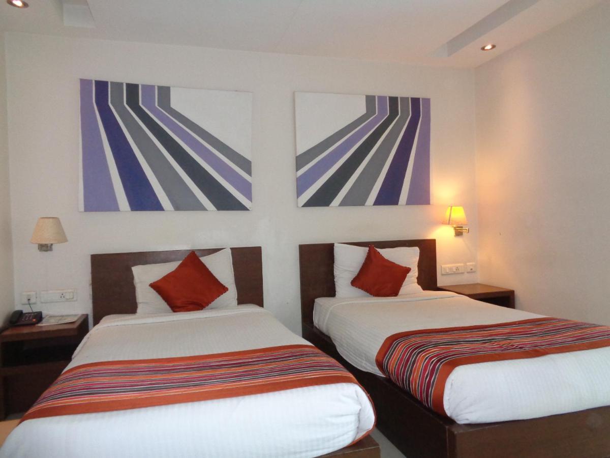 Orbit Hotel - Bagdogra エクステリア 写真