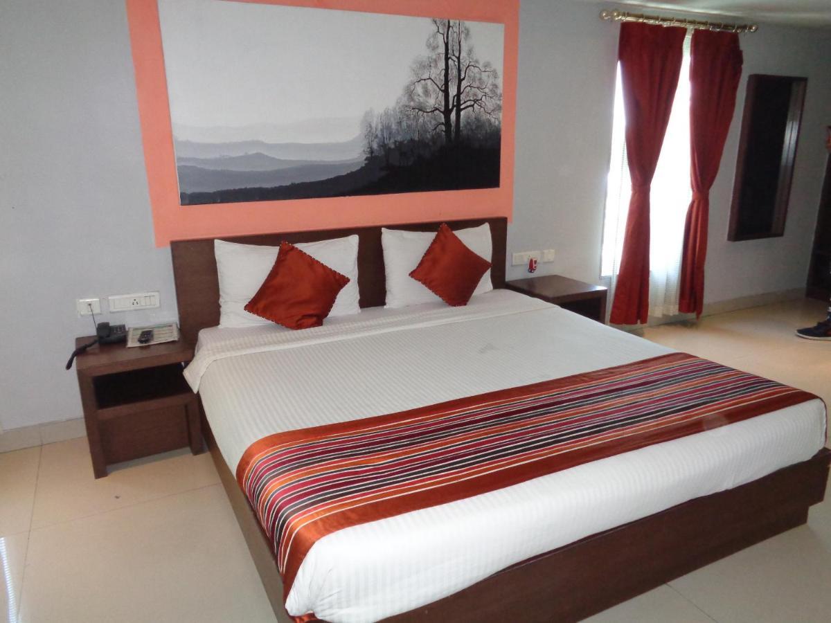 Orbit Hotel - Bagdogra エクステリア 写真