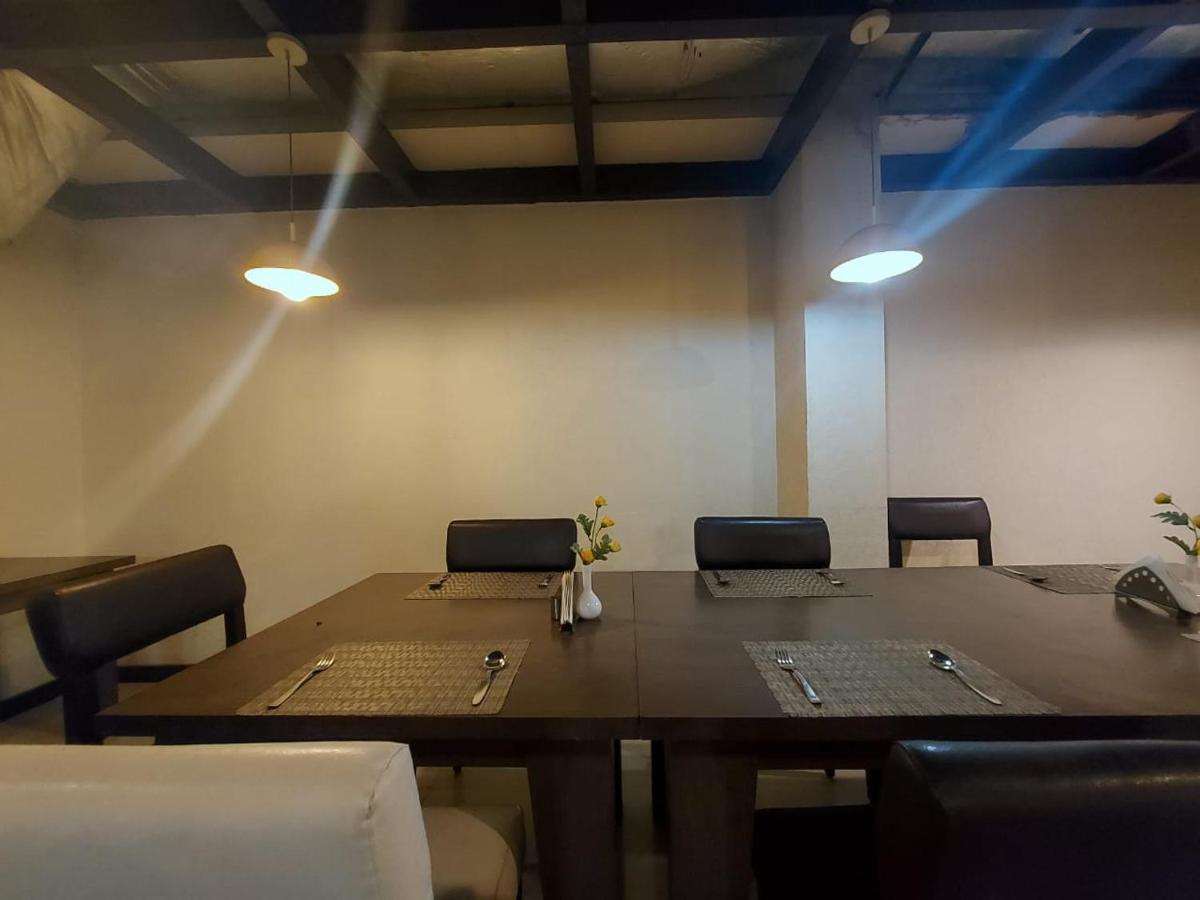Orbit Hotel - Bagdogra エクステリア 写真