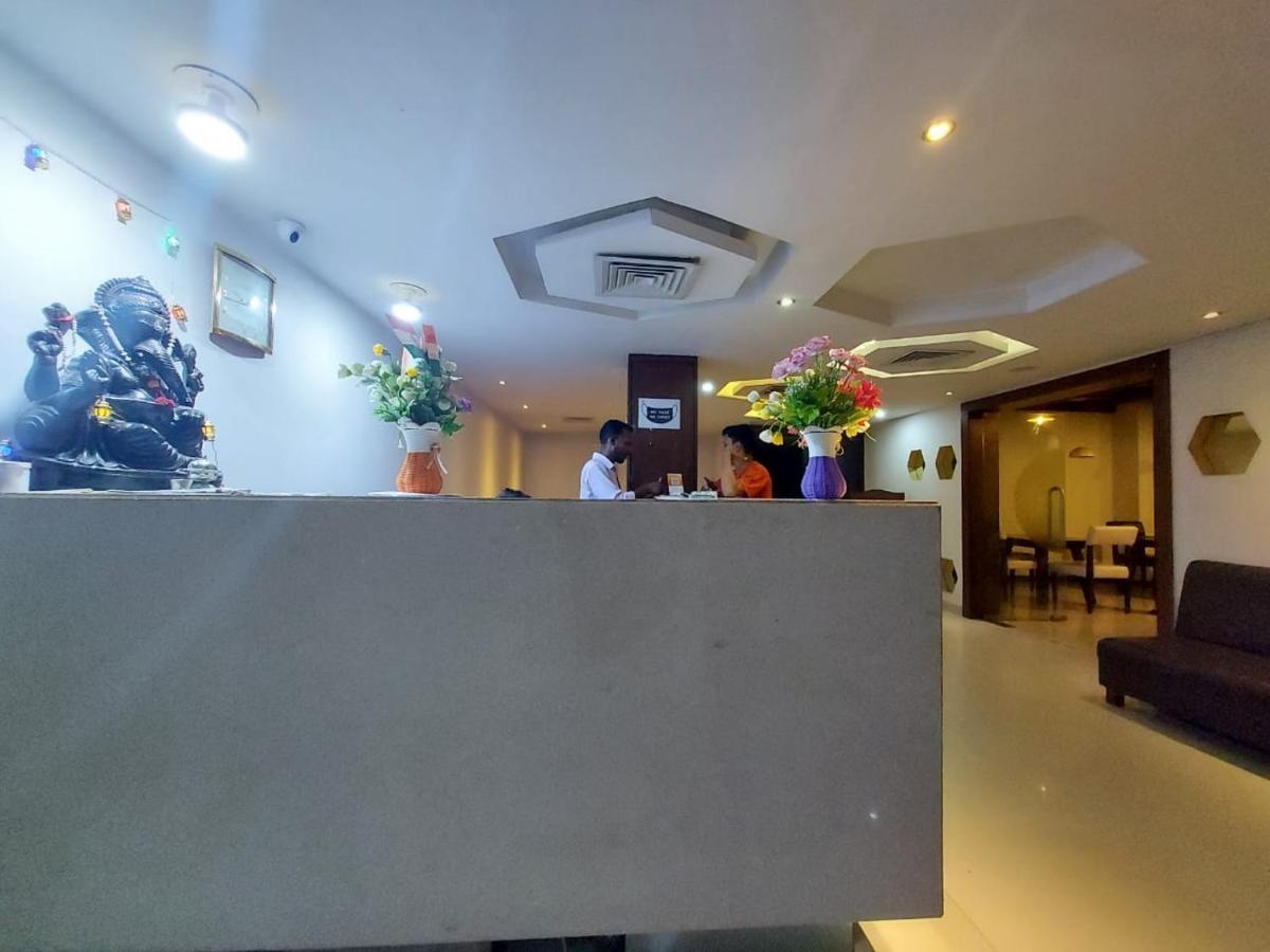 Orbit Hotel - Bagdogra エクステリア 写真