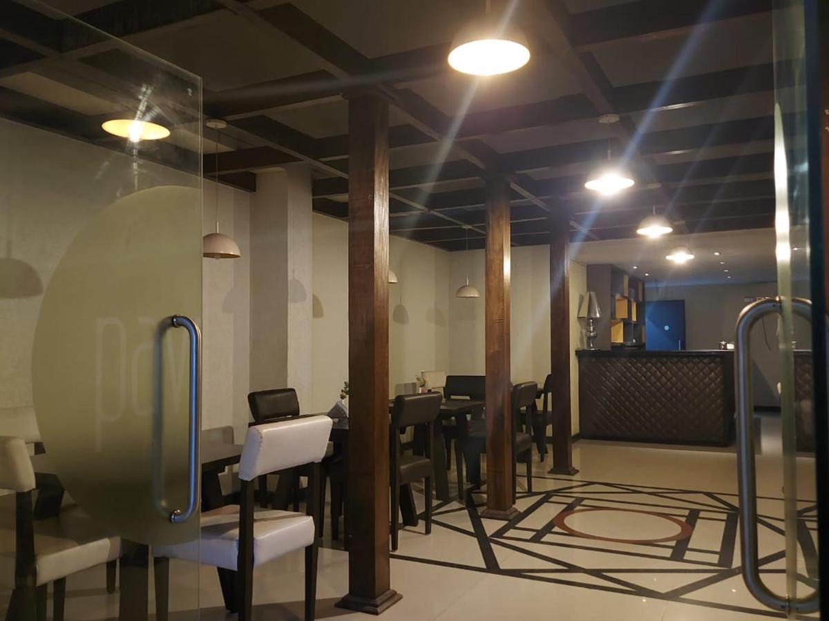 Orbit Hotel - Bagdogra エクステリア 写真