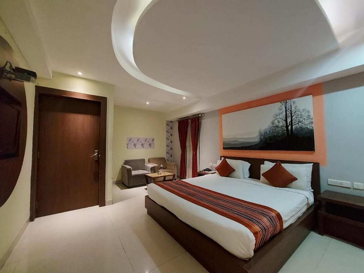 Orbit Hotel - Bagdogra エクステリア 写真