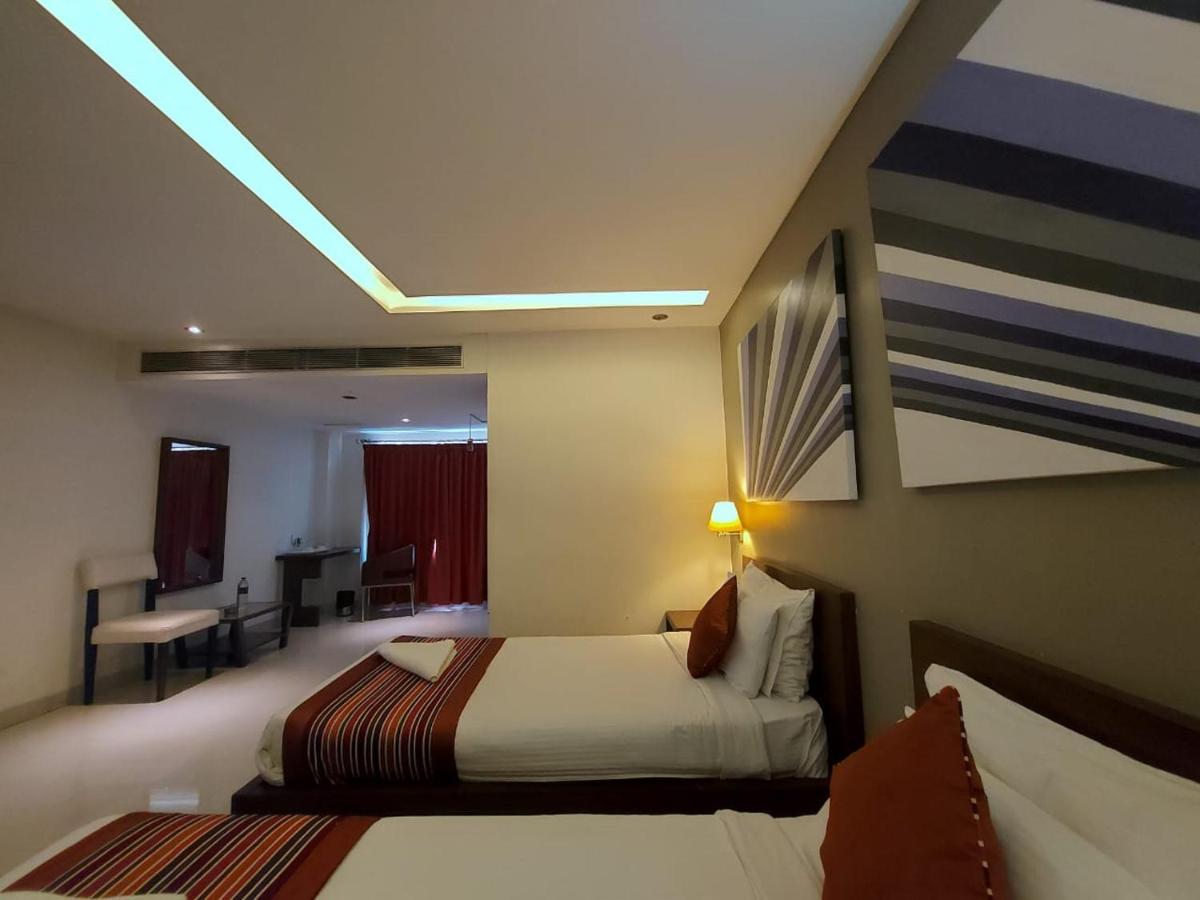Orbit Hotel - Bagdogra エクステリア 写真