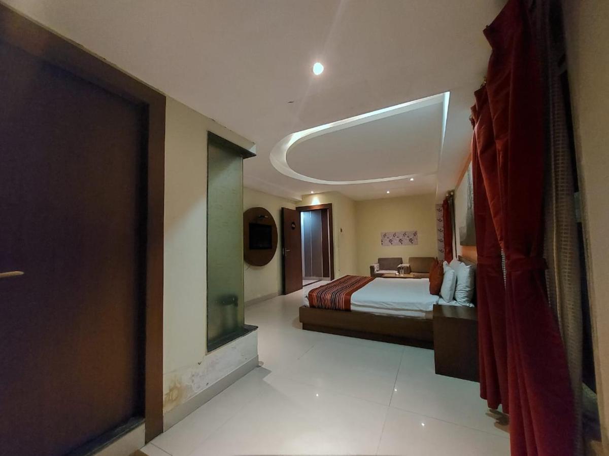 Orbit Hotel - Bagdogra エクステリア 写真