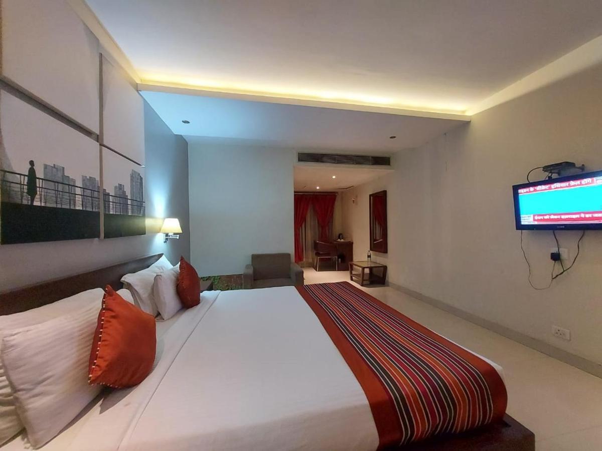 Orbit Hotel - Bagdogra エクステリア 写真