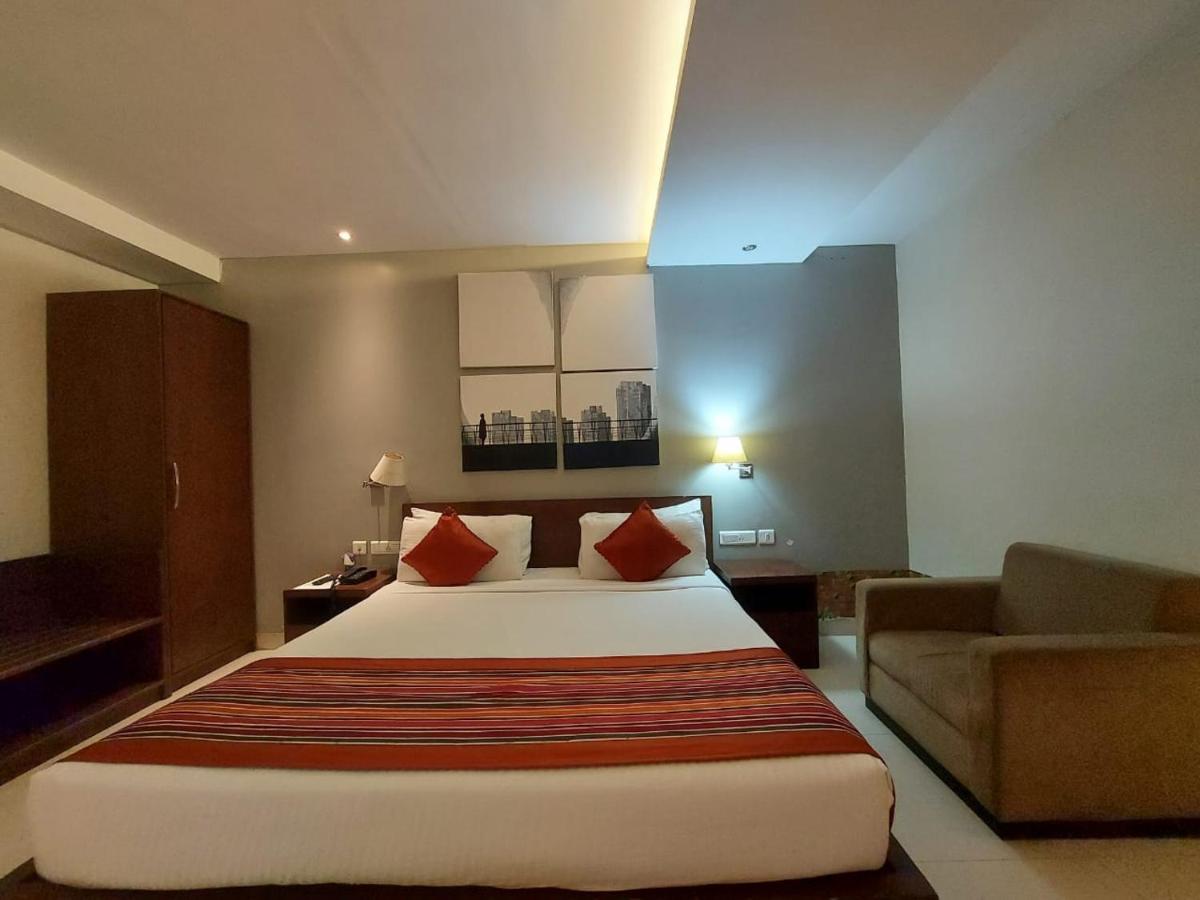 Orbit Hotel - Bagdogra エクステリア 写真