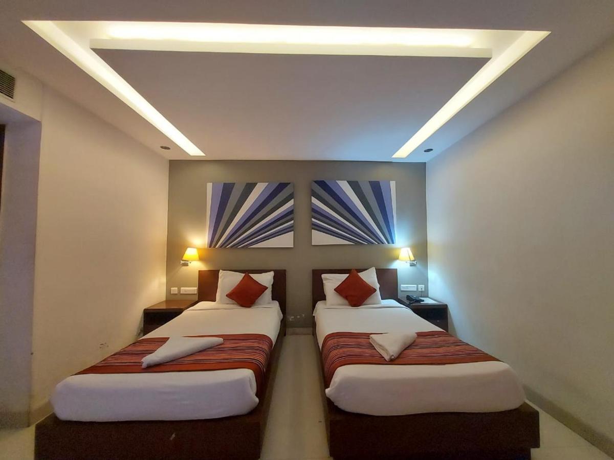 Orbit Hotel - Bagdogra エクステリア 写真