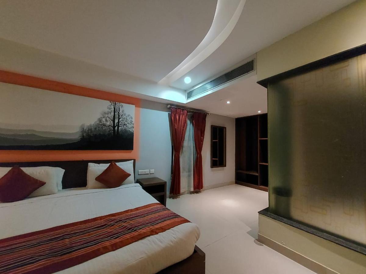 Orbit Hotel - Bagdogra エクステリア 写真